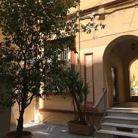 La Casa Di Flo * Naples